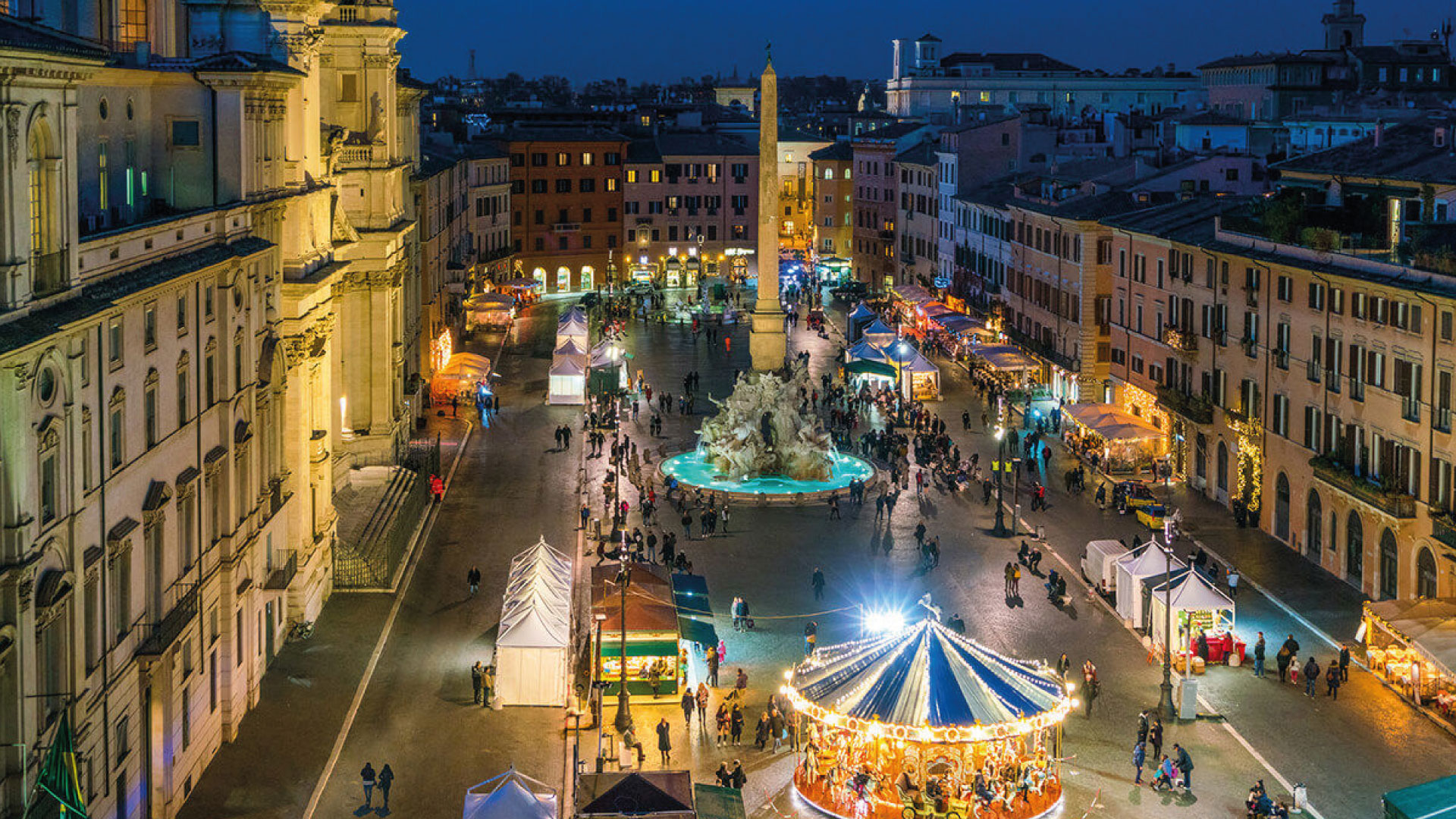 Capodanno a Roma 2025: Piazza Navona decorata per le festività natalizie, un'esperienza indimenticabile con Roman Limousine Service.